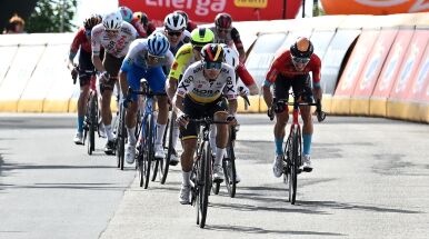 Sergio Higuita zwyciężył w Przemyślu i przejął koszulkę lidera Tour de Pologne