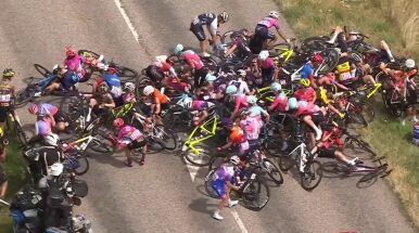 Wielka kraksa w kobiecym Tour de France. Polka odczuła jej efekty