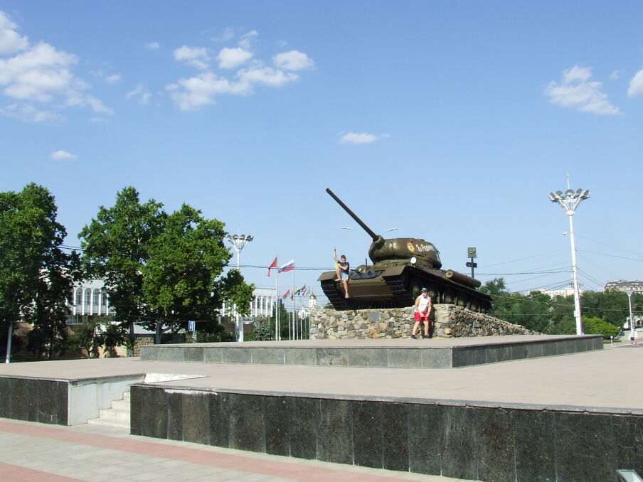  Pomnik Chwały Wojennej – kompleks memorialny w centrum stolicy 
