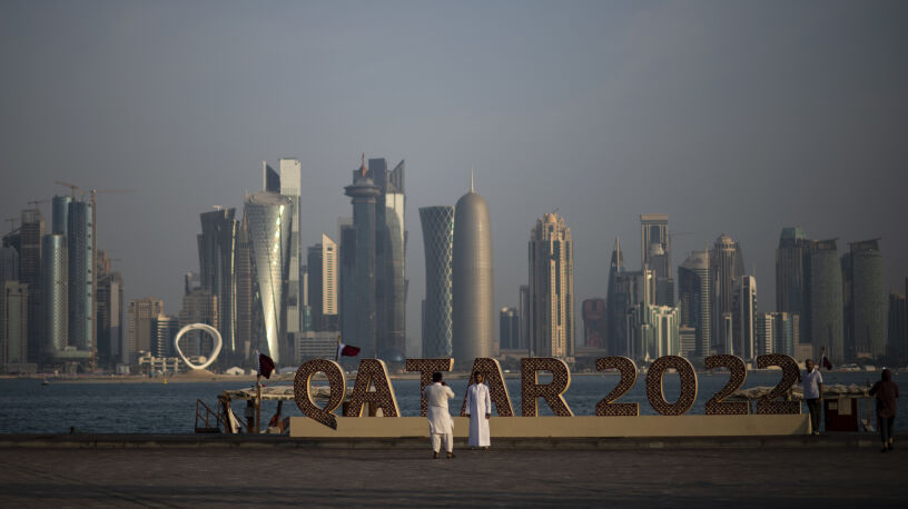 Katar o tym, ilu ludzi straciło 
życie przy budowie infrastruktury