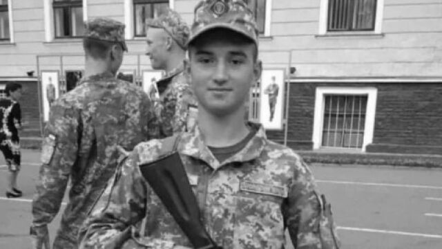 Piłkarz Karpat wśród żołnierzy odznaczonych przez prezydenta Ukrainy