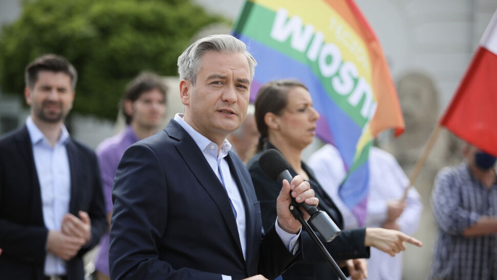Kwestia LGBT nie znika z kampanii. Robert Biedroń oczekuje przeprosin od prezydenta