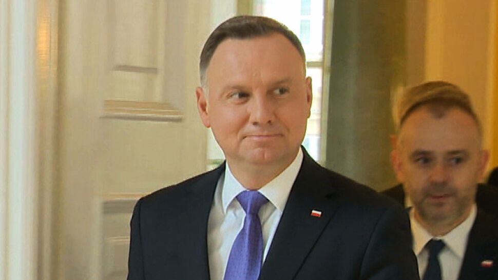Andrzej Duda zgodził się na wprowadzenie stanu wyjątkowego